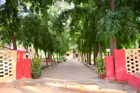 Leopard's Lair Jungle Lodge Hotels in Bera