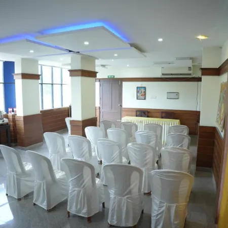 Padmatheertham Inn Varkala