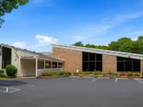 Sea Mist Resort Hotels in Mashpee