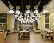 Howard Johnson by Wyndham Pekalongan - فطور
