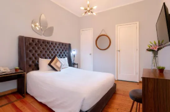 Suites Alcazar โรงแรมใกล้อนุสาวรีย์แห่งการปฏิวัติ เม็กซิโกซิตี้