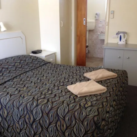 Grand Central Motel