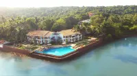Acron Waterfront Resort - Kitchens
