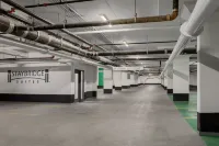 Staybridge Suites Toronto Airport East by IHG - Bãi đậu xe