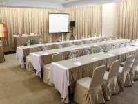 Hotel Dafam Pekanbaru Hotels near Siak River