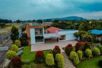 Golden Hill Resort - Pet friendly