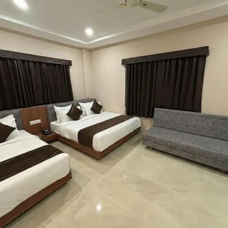 Hotel Pragya Paradise