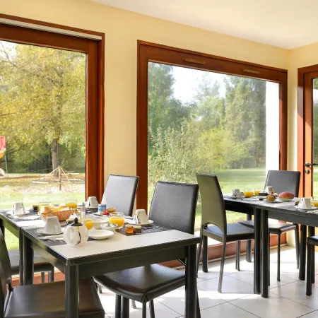 Hôtel Restaurant le Relais de Pouilly