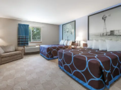 Super 8 by Wyndham Beloit KS Hotels in Beloit