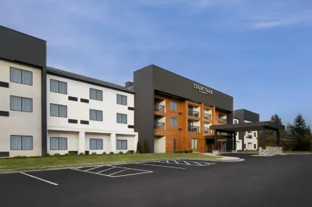 Courtyard Chesapeake Greenbrier