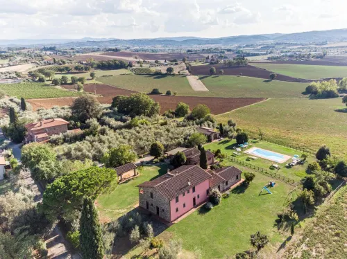 Il Querciolo - Azienda Biologica, Agriturismo e Cantina Hotels in Rigutino