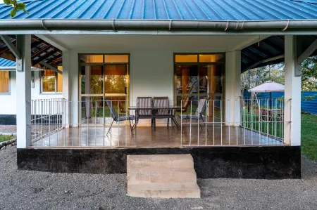 Harry's Kisumu Oasis Отели в г. Кисуму