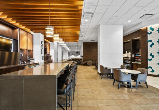 홀리데이 인 시카고 오헤어 – 로즈몬트