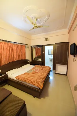 Hotel Ganga Vilas - Bars