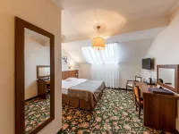 Dvor Podznoeva Hotel - Business Building Hotel di Pskov