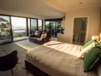 Sheer Pleasure Accommodation Hotels in Smithton