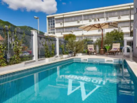 Maison W Hoteles en Dobrota