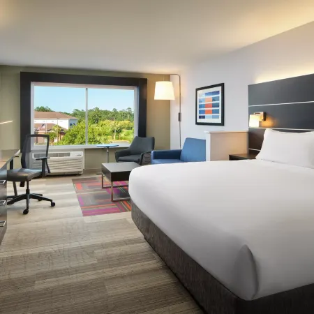 Holiday Inn Express & Suites BRUNSWICK by IHG
