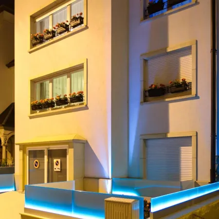 The Queen Luxury Apartments - Villa Vinicia