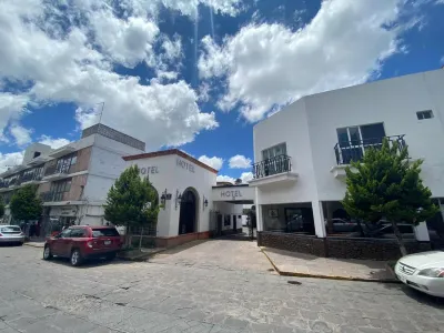 โรงแรมซาคาเตคัส คอร์ท โรงแรมใน