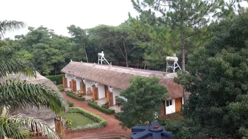 Brownstone Country Home Hotels in Erute