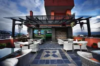 Everest Boutique Hotel