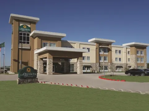 La Quinta by Wyndham San Antonio by Frost Bank Center