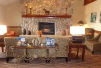 Red Lion Inn & Suites Grimes