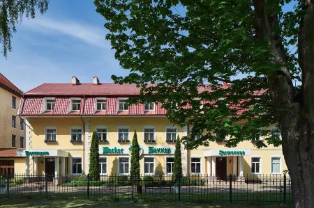 Беккер Отели в г. Янтарный