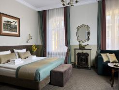 Bianki Hotel