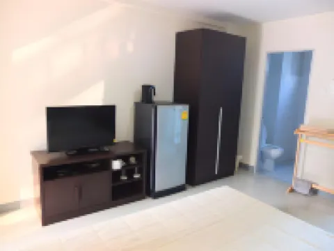 เอพี อพาร์ทเมนท์ : ศรีราชา (AP Apartment:Sriracha) โรงแรมในสุรศักดิ์