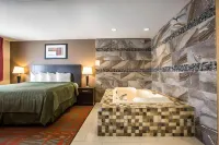 Quality Inn & Suites Hotels in Hartford