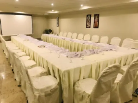 Hotel One Mall Road Murree Hotels in Murree