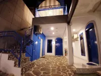 Moshi Moshi Hotels in Mayangan