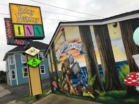 The Star Trek - Uss Enterprise Room at the Itty Bitty Inn