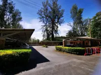 Dugong Village-Green Hotel - parking