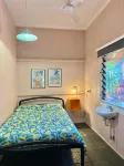 Dreamtime Hostel - Hostels