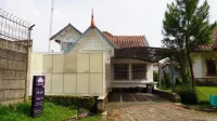 Diyar Villas Puncak M6/14 - parking