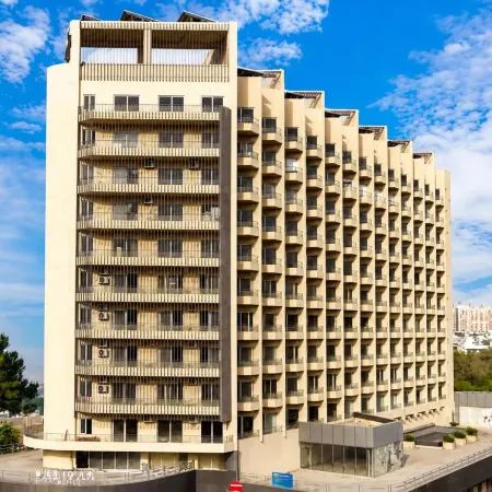 Alivaa Hotel Gurugram Sohna Road City Center