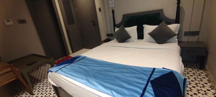 Hotel the Palassio Hotels in Kanpur