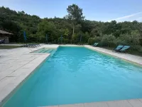 Logis Hôtel Restaurant le Domaine de l'Eau Vive - Pools