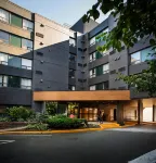 DoubleTree by Hilton St. John's Harbourview Các khách sạn gần Memorial University of Newfoundland