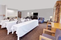 Baymont by Wyndham Battle Creek Downtown Hotels in Battle Creek