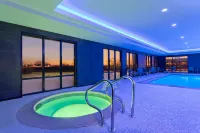 La Quinta Inn & Suites by Wyndham St Louis Route 66 Hotels in Des Peres