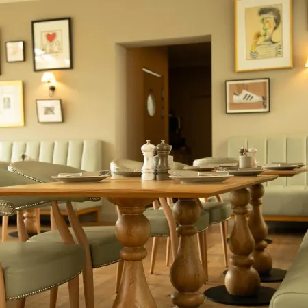 Mimosa Hotel