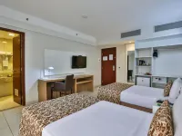 Quality Hotel & Suítes São Salvador Hotels near Boca do Rio