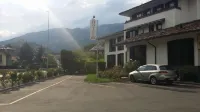 Hotel Saint Pierre - Parking