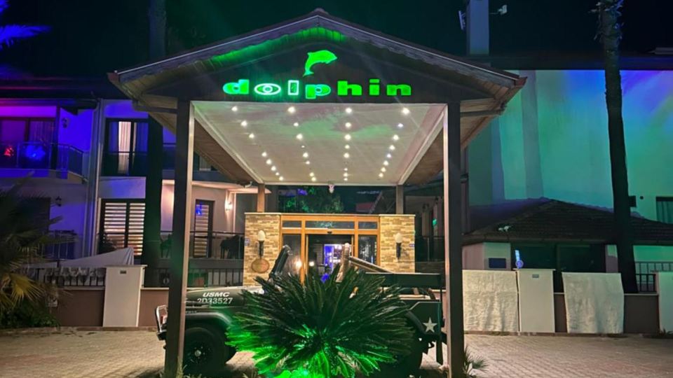 Dolphin Apart Hotel