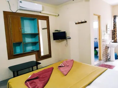 Hotel Varsha Hampi Hotels near Shri Malyavanta Raghunatha Temple