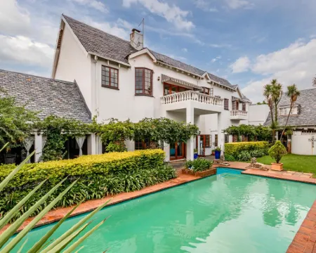 5th Avenue Gooseberry Guest House โรงแรมในแรนด์เบิร์ก